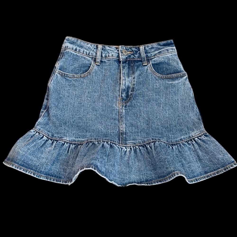 JOHN GALT / BRANDY MELVILLE WOMEN
DENIM RUFFLE SKIRT